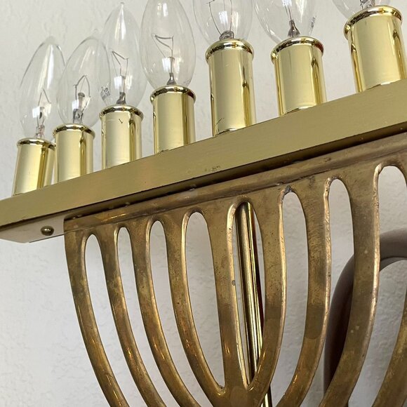 Vintage Brass Electric Menorah Lamp With 9 Bulbs & Sturdy Base - Picture 3 of 14